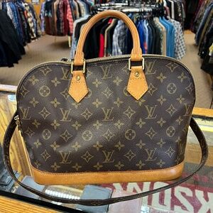 Louis Vuitton Alma PM
